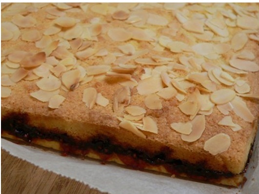 ataleof2kitchens_Bakewell Slice serving