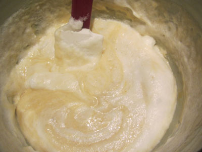 Yoghurt-Pot-Cake-Folding-Eg